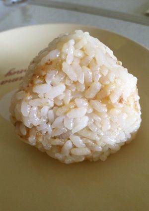 チーズとおかかのおむすび(お弁当にも)-レシピのメイン写真