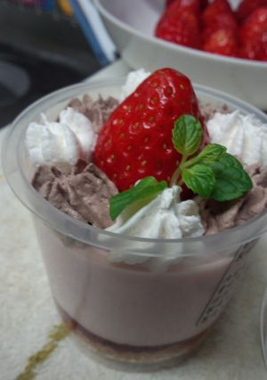 苺のクリームチーズケーキのようなもの-レシピのメイン写真