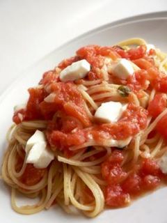トマトとモッツァレラのパスタ-レシピのメイン写真