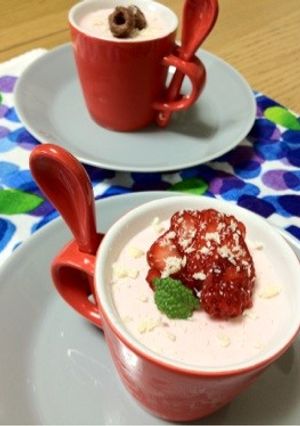 バレンタインにも♡苺たっぷり簡単ムース♡-レシピのメイン写真
