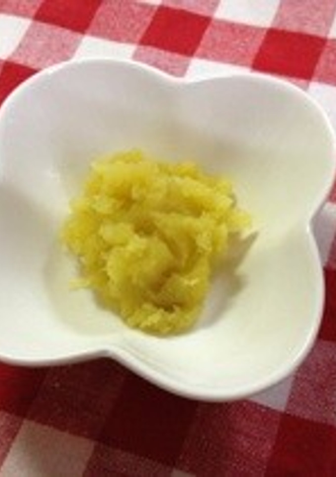 離乳食初期〜さつまいものりんごきんとん-レシピのメイン写真