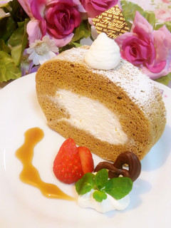 ふわふわ♪シフォンのよう黒糖ロールケーキ-レシピのメイン写真
