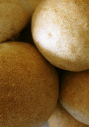 生チョコクリームの丸パン♪-レシピのメイン写真