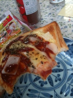 簡単! おいしい ピザトースト (もち)-レシピのメイン写真