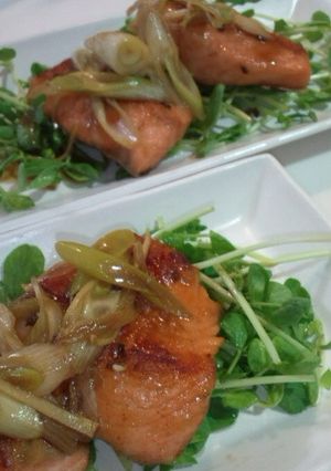 冷え性改善に！鮭のさっぱり葱ソース焼き-レシピのメイン写真