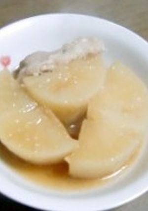 ブイヨンキューブで味付ける、大根煮物-レシピのメイン写真