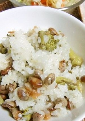 煎り大豆と菜の花の、梅干し炊き込みご飯-レシピのメイン写真