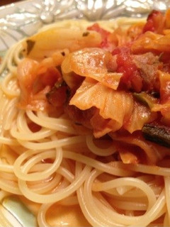 ピリ辛☆キャベツとトマトのスープパスタ-レシピのメイン写真
