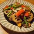 蓮根と人参のアンチョビ炒め