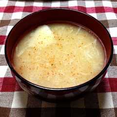 รูปของ すりおろし山芋のお味噌汁