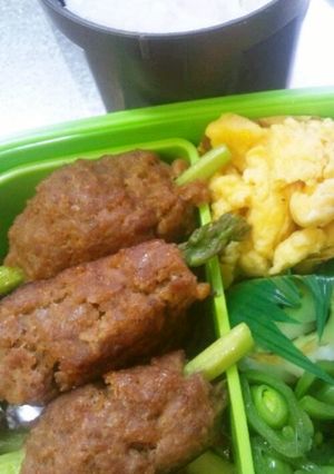 お弁当に♪挽き肉でアスパラ肉巻き-レシピのメイン写真