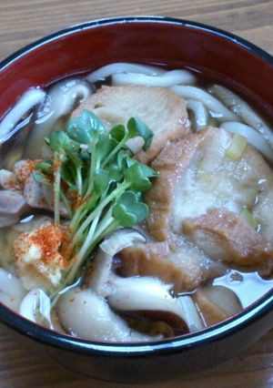 出汁が美味しい！うどん！仙台油麩入り！-レシピのメイン写真