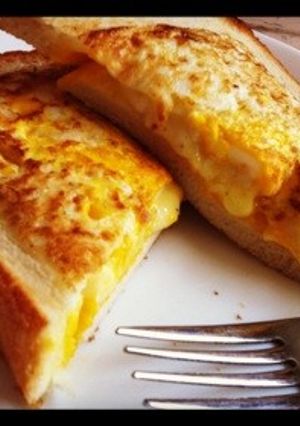 ホットサンドより簡単☆くりぬきトースト-レシピのメイン写真