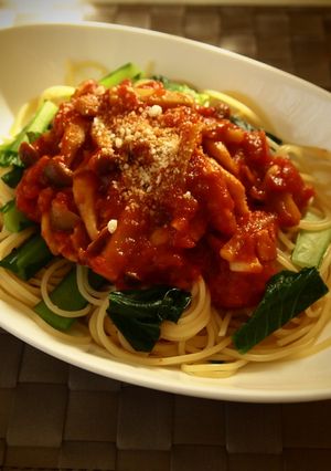 きのことベーコンのトマトソースパスタ-レシピのメイン写真