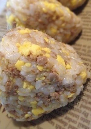 レンジdeそぼろ丼風？おにぎり♪♪-レシピのメイン写真