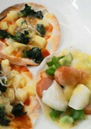 おやつにも、餅消費にも!!餃子の皮でピザ-レシピのメイン写真