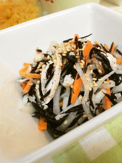 *蒸し鶏とひじきのサラダ*-レシピのメイン写真