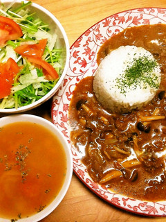 デミ缶&圧力鍋で簡単‼ビーフストロガノフ-レシピのメイン写真