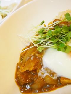 サバ味噌煮缶とトマトのカレー-レシピのメイン写真