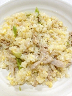 豚こまとレタスでチャーハン-レシピのメイン写真