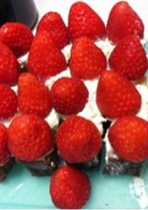 ロールケーキ生地でパーティーケーキ-レシピのメイン写真