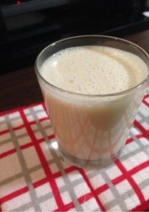 夜飲んで更に便秘解消!豆乳バナナじゅーす-レシピのメイン写真