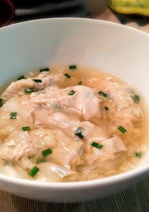 残り野菜でヘルシーなワンタンスープ-レシピのメイン写真