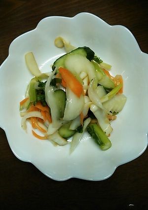 セロリが丸ごと食べれる簡単マリネ-レシピのメイン写真