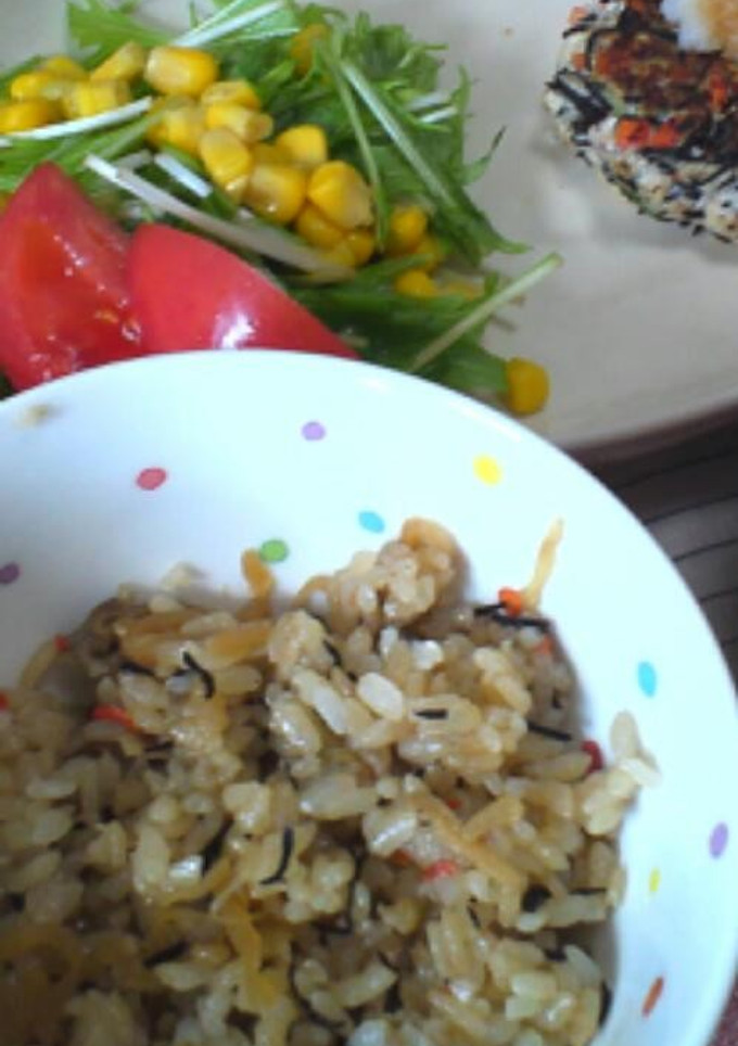 ひじきと舞茸の炊き込みご飯-レシピのメイン写真