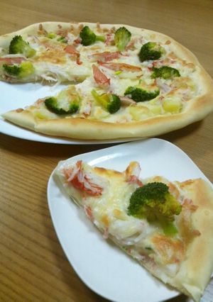 とろーりかにのホワイトピザ-レシピのメイン写真