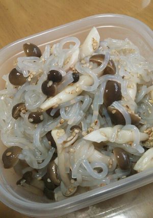 *しめじと白滝の梅昆布茶和え*-レシピのメイン写真