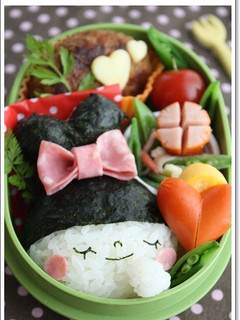 バレンタイン*ハート団子ヘアのキャラ弁-レシピのメイン写真