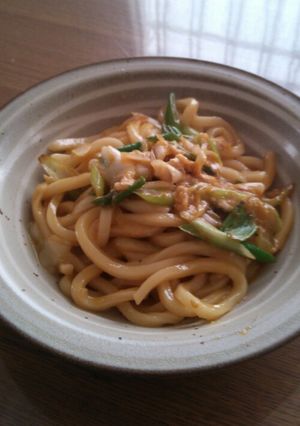 焼肉のタレで濃厚焼きうどん-レシピのメイン写真
