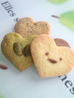 プレゼントに(`・ω・´)型抜きクッキー-レシピのメイン写真