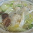 生姜たっぷり鶏団子と緑豆春雨の鍋