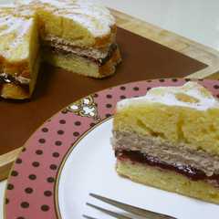 รูปของ バレンタイン用のビクトリアケーキ
