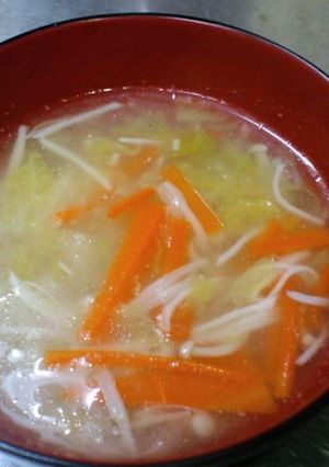 白菜とカニカマの中華スープ-レシピのメイン写真