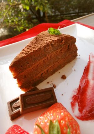 ずっしり重いチョコレートケーキ-レシピのメイン写真
