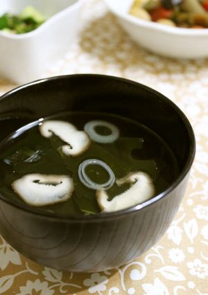 簡単なのに上品な味＊白だしのお吸い物-レシピのメイン写真