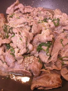 シソと豚肉の炒め物 和☆エスニック風-レシピのメイン写真
