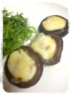手間なし!肉厚しいたけのチーズ焼き♬-レシピのメイン写真