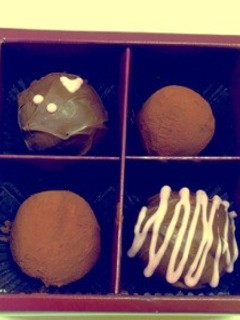 ミルクチョコ・苺チョコトリュフ-レシピのメイン写真