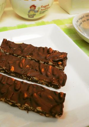 ＊おやつに＊柿の種のチョコバー＊-レシピのメイン写真
