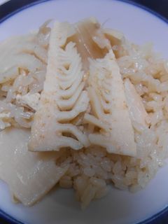水煮たけのこと油揚げの炊き込みご飯-レシピのメイン写真