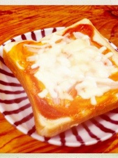 カニカマ好きのトースト-レシピのメイン写真