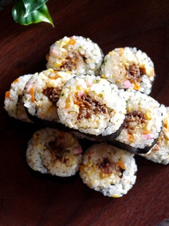 カ・ラ・フ・ル・ご飯で 牛☆焼肉海苔巻き-レシピのメイン写真
