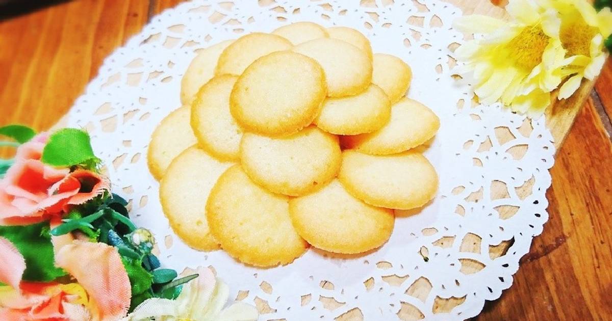余った卵白を使い切る!お菓子からヘルシー料理まで多彩な卵白レシピ