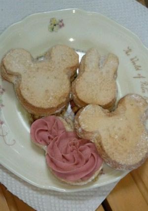 ミッキー ★ いちごのダックワーズ-レシピのメイン写真