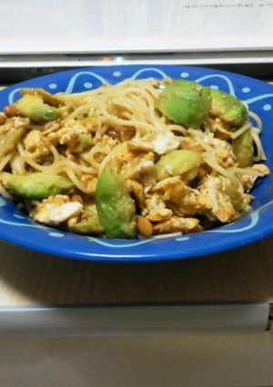アボカドネバネバパスタ-レシピのメイン写真