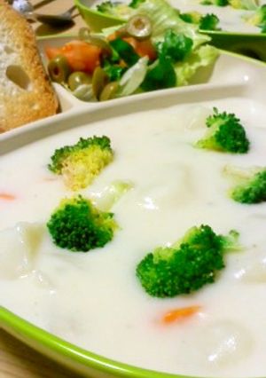 野菜だけの牛乳たっぷりシチュー-レシピのメイン写真